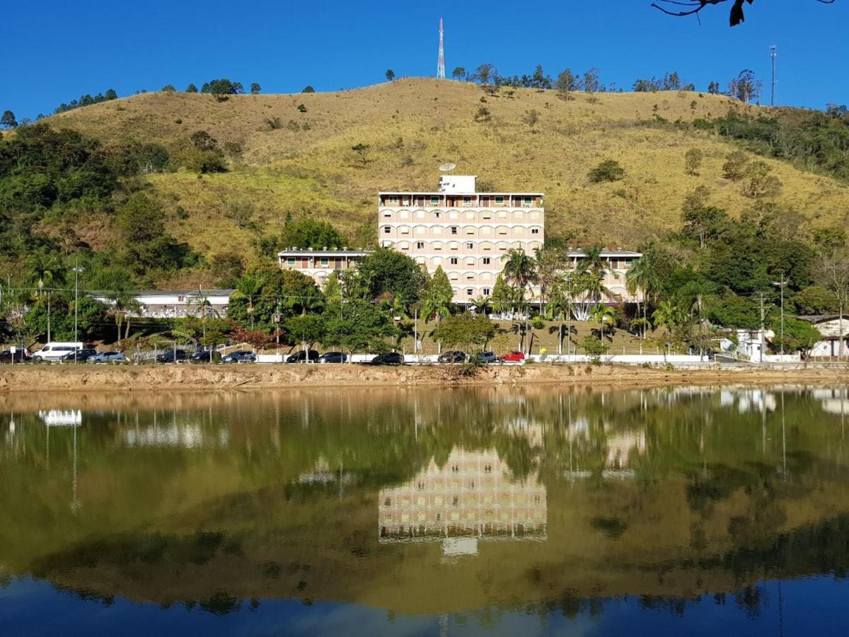 Appartamento Belo Flat Cavalinho Branco - Águas de Lindóia Esterno foto